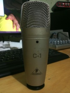 Micrófono Behringer C-1 terminado